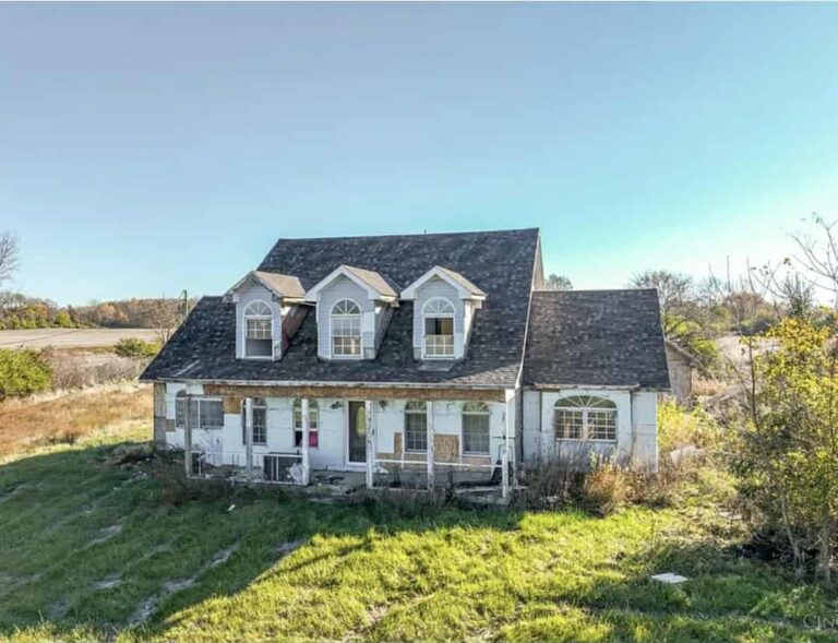 5-Acre Springfield, Ohio Property with Scenic Views